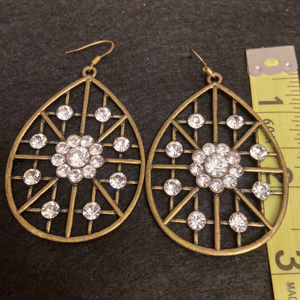 Avenue Gold Web Teardrop Dangle Metal Rhinestone Earrings. - Picture 5 of 5